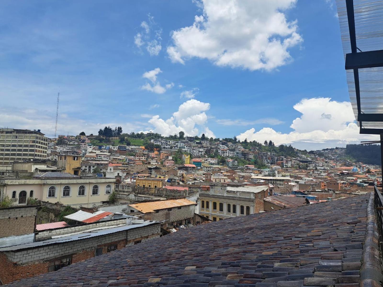 Casa Carpedm Hostel Quito Bagian luar foto
