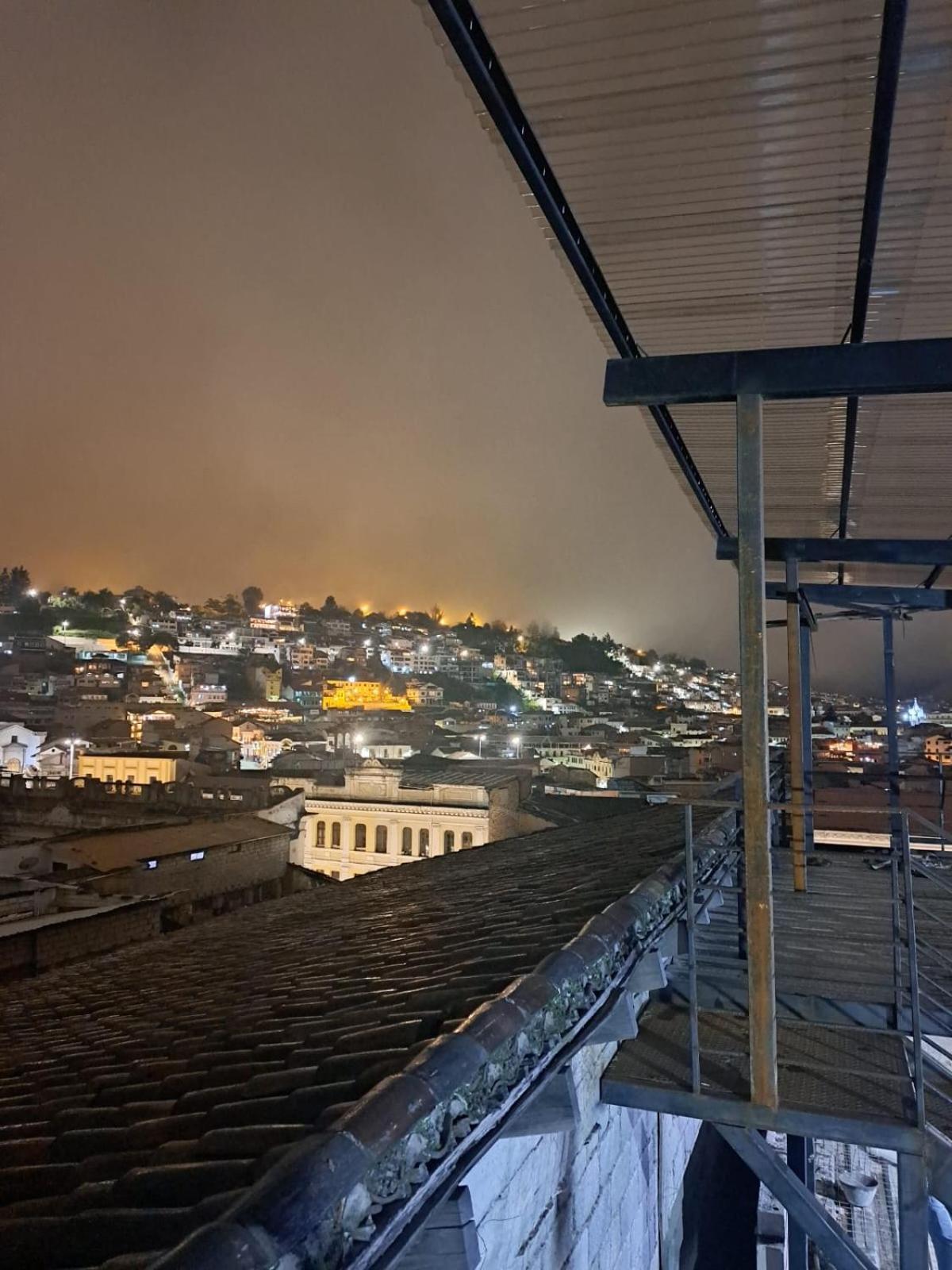 Casa Carpedm Hostel Quito Bagian luar foto